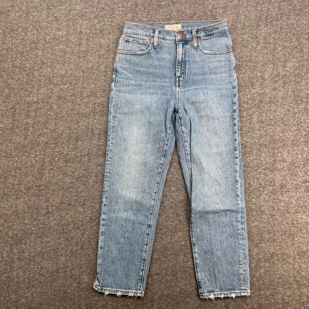 Madewell Classic Straight Jean High Rise Crop Light Wash Raw Hem Womens Size 26 - Picture 2 of 14
